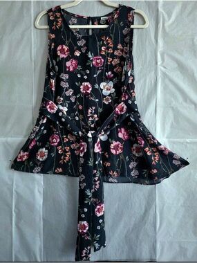 Bobeau Moody Boho Floral Sleeveless Blouse Sash Tie Waist Asymmetric Draped Hem